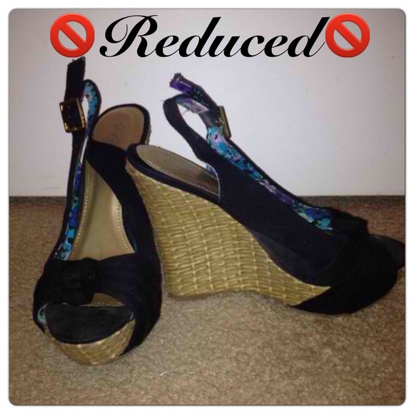 Black Wedges Size 8