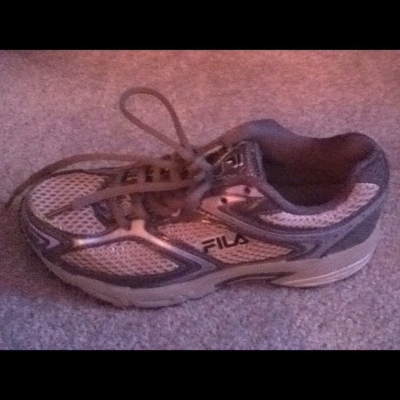Fils shoes size 6 1/2 U.S. UK 4 EUR 37 1/2 - Picture 1 of 3