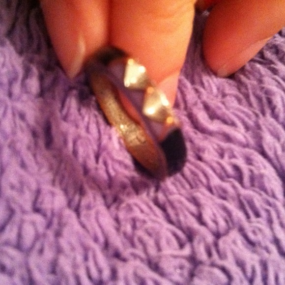 3 studded ring - Picture 3 of 3