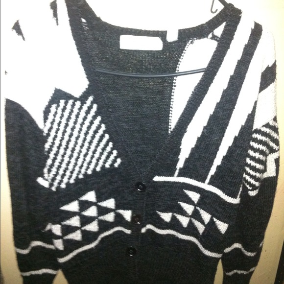 Black and White Cardigan 🎀