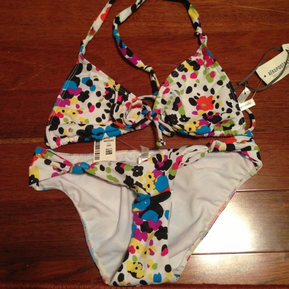 ❌❌SOLD IN BUNDLE❌❌Floral bikini