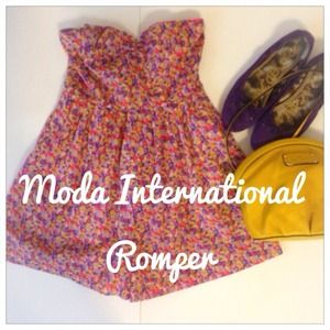 VS Moda International Floral Romper