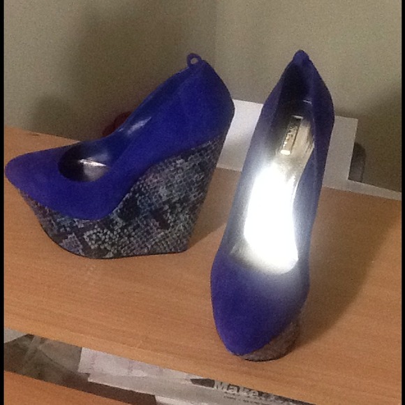 Blue wild pair wedges