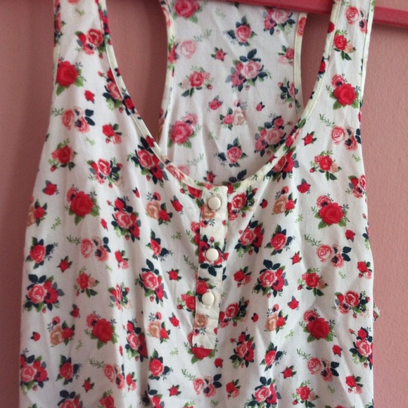 Floral Tank Top - Picture 2 of 3