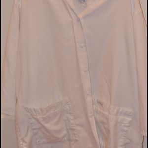 3/4 length sleeve Scrub  jacket landau size large