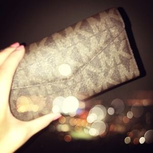 ❗❗reduced❗❗Michael Kors wallet