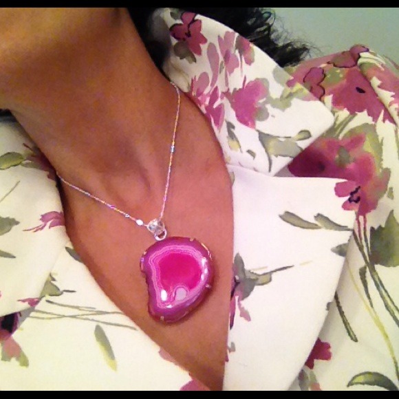 Silver Pink Natural Agate Pendant necklace
