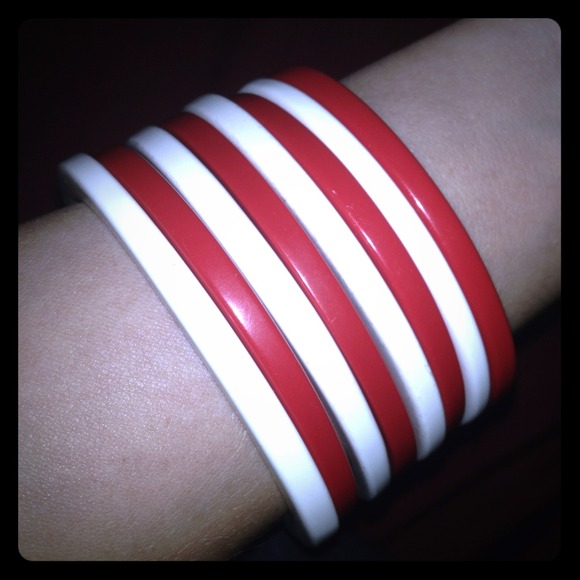 Red and white bangles