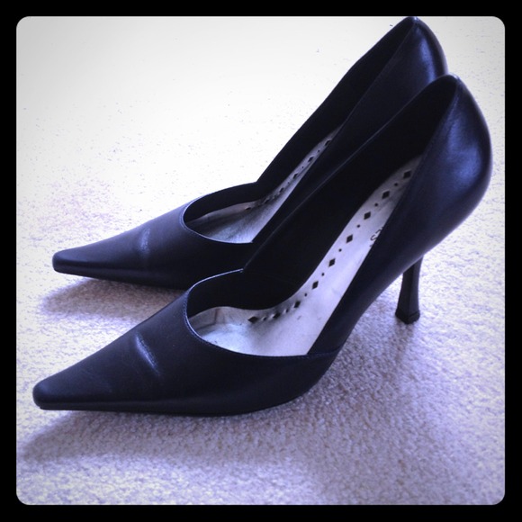 RESERVED BCBGirls navy blue, pointed toe heels