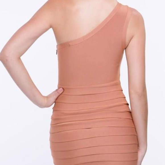 Bandage dress - Picture 2 of 4