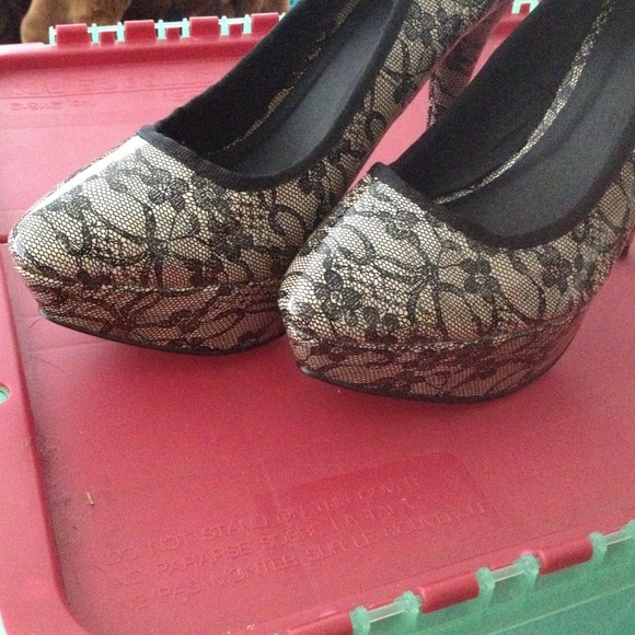SOLD........Charlotte Russe shoes