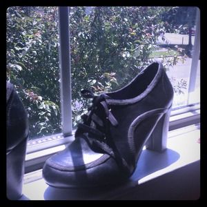 ✂✂❗❗❗❗LOWeSt Price✂✂Vintage lace shoe