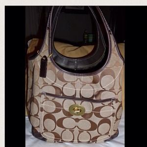 SOLD SOLD Authentic Coach Large Tote 10767 14'x15'