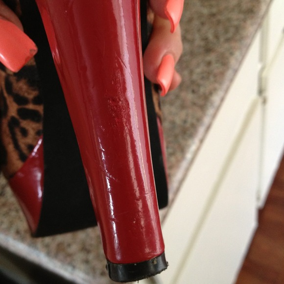 Cute leopard shoes w/ red bottoms - Picture 3 of 4