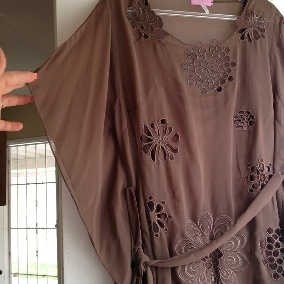 Hold for Rchl.Light brown sheer top, tank included - Picture 2 of 3