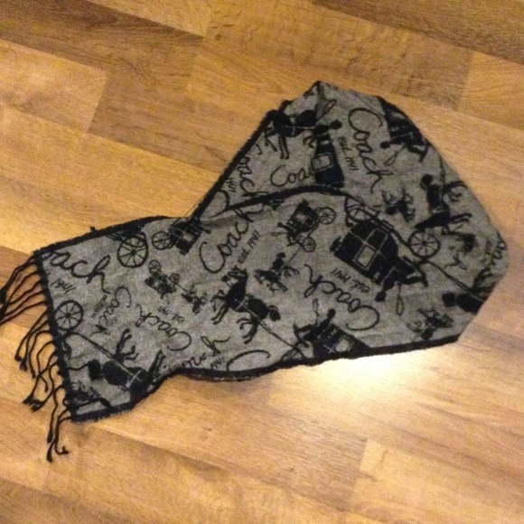 Coach Scarf ❗PRICE REDUCED ❗