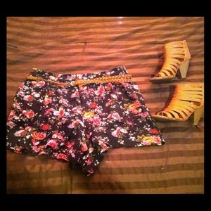 Floral print shorts
