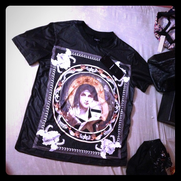 Givenchy tee