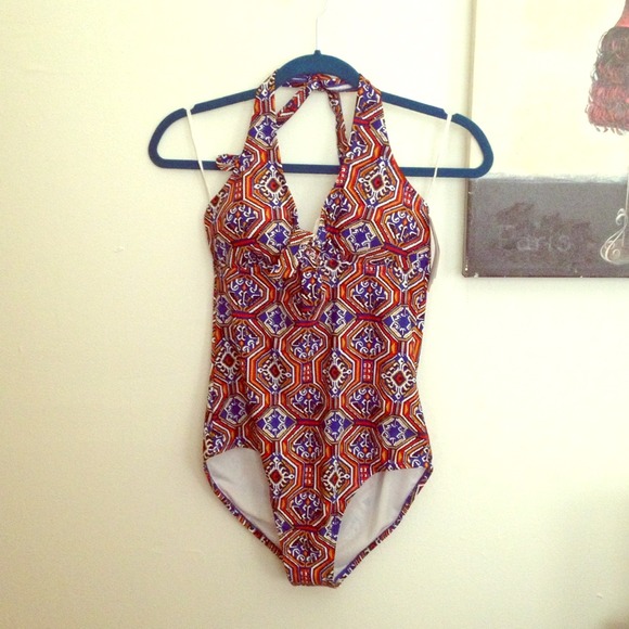 *Reduced* Jessica Simpson swimsuit