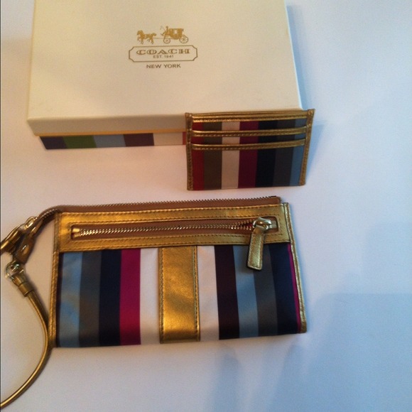 No Longer Available COACH Wristlet & ID Holder - Picture 2 of 4