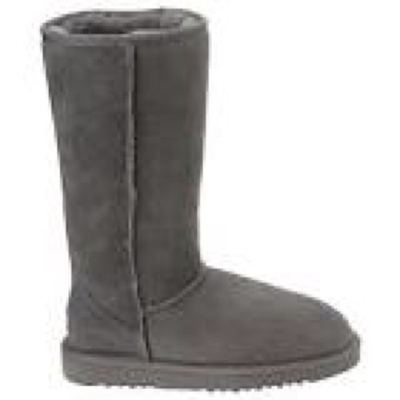 Tall grey uggs