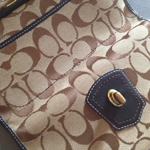 More Coach Wallet Pictures
