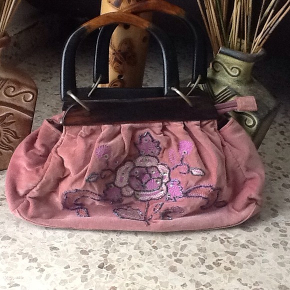 🔥 Avon vintage rose beaded with wooden handles handbag 👜 EUC