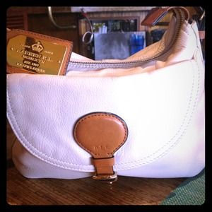 Ralph Lauren cream color shoulder purse 👛