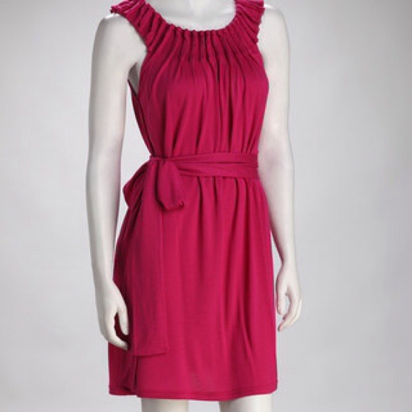 ❗ON HOLD❗Fuchsia pleated boutique dress