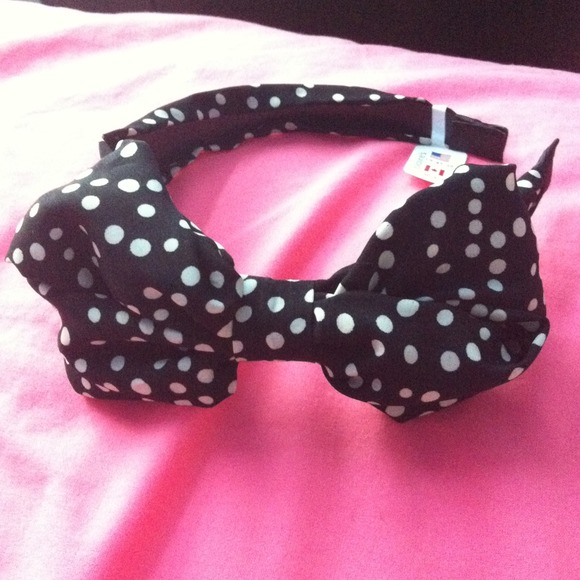 Claire's  Accessories - 🚫SOLD🚫Bow headband