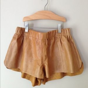 Carmel leather shorts
