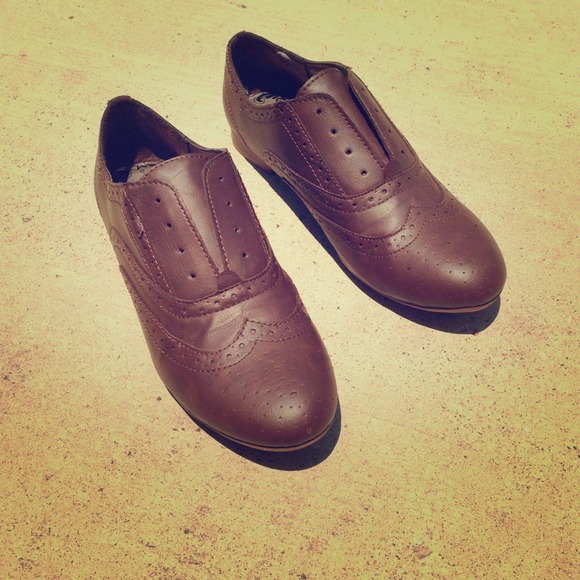 ✨TRADED✨Vintage Style Laceless Oxfords