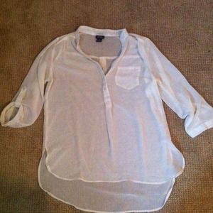 💢💢SOLD💢💢High low Ivory sheer top