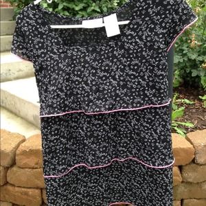 Adorable black maternity top