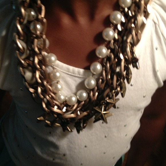Neckless - Picture 2 of 2
