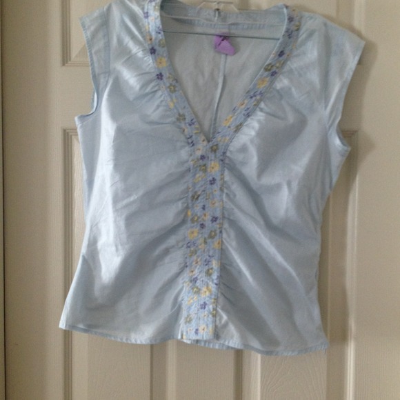 Old navy light top