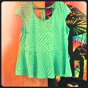 😱💙cute teal peplum top😱💜