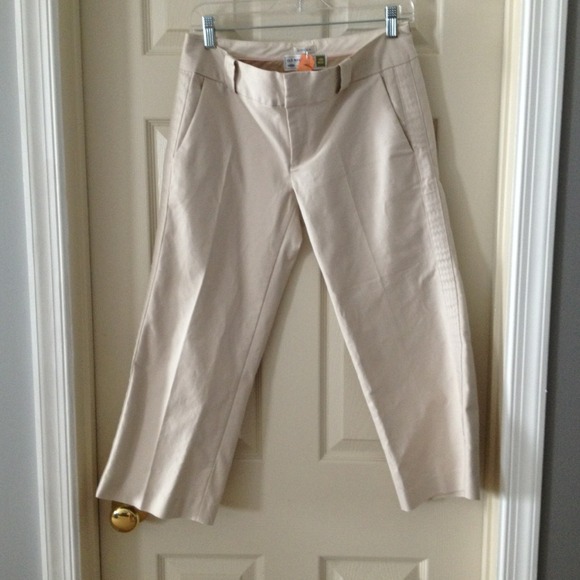 Old Navy Capri pants