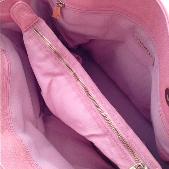 *GONE* AUTHENTIC CHANEL Cerf Executive Tote - Picture 2 of 4