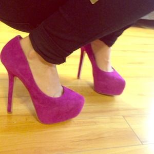 Fuchsia heels