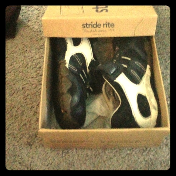 stride rite shoes