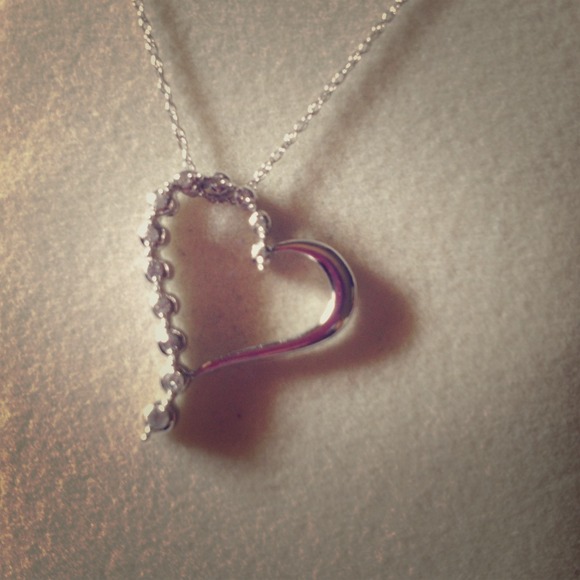 ❌❌❌SOLD❌❌❌ Diamond heart necklace