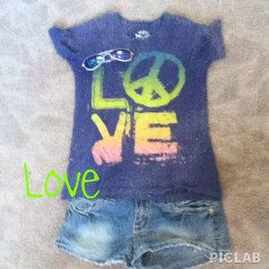 Love t-shirt