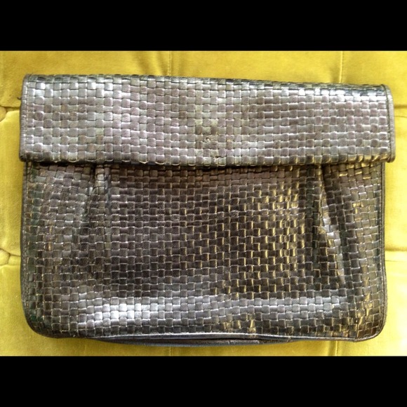 Authentic VTG Fendi woven leather clutch - Picture 1 of 4
