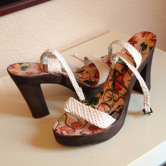 Shoes - Reserved for @kojomo Miss60 Wooden PlatformSandals