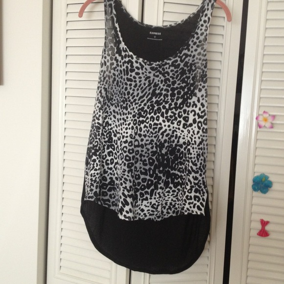 🔲SOLD🔲Express black and white leopard print tank