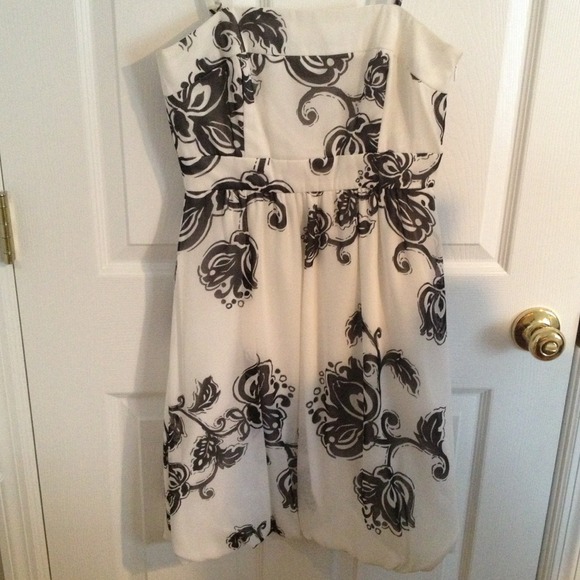 Black and white strapless dress