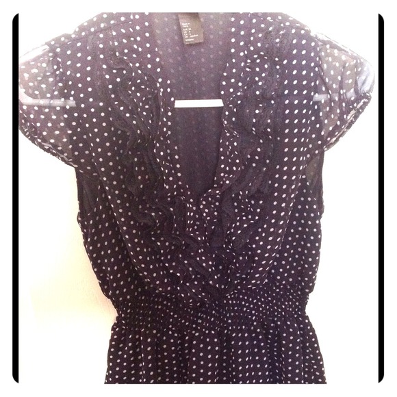 H&M dress top