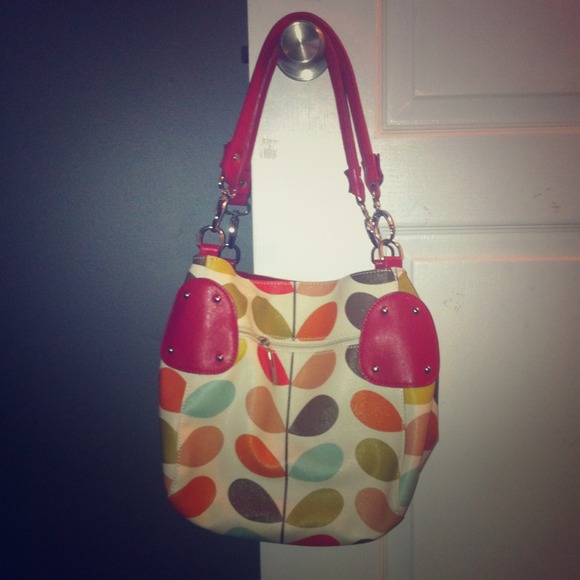 Purse - Picture 1 of 1