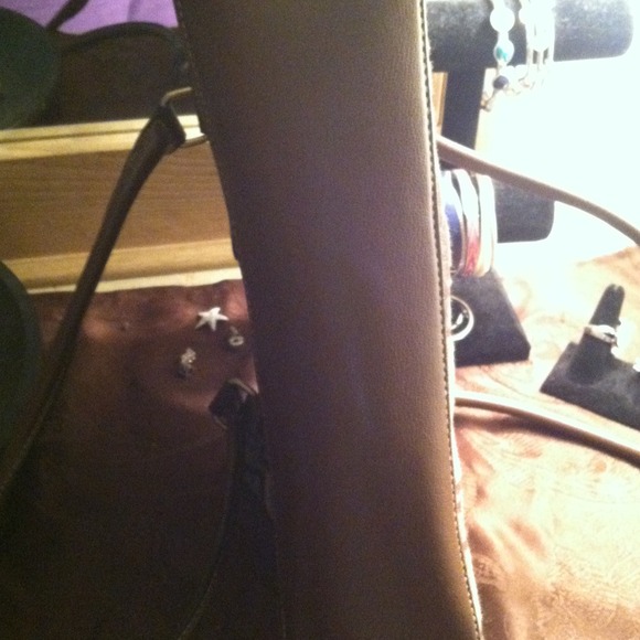 Purse - Picture 3 of 3